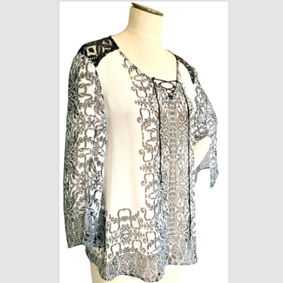 Fig & Flower Sheer BOHO Blouse Black White Lace-up V-Neck Sz L Black Lace #222L - Picture 2 of 6